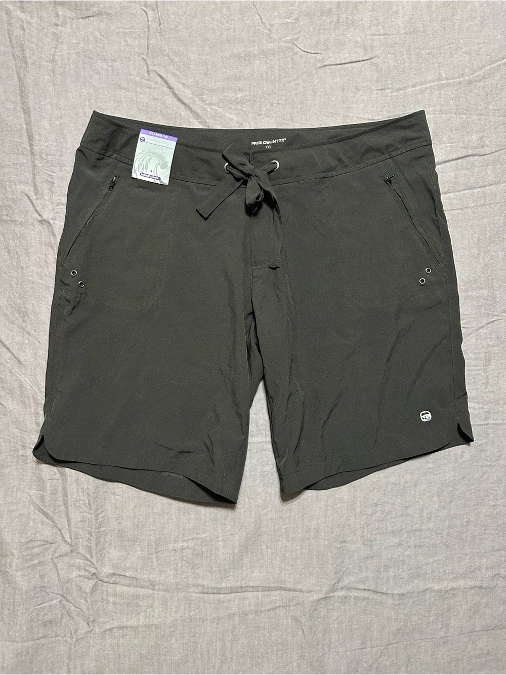 🆕 Free Country Black Bermuda Shorts with Zip Pocket